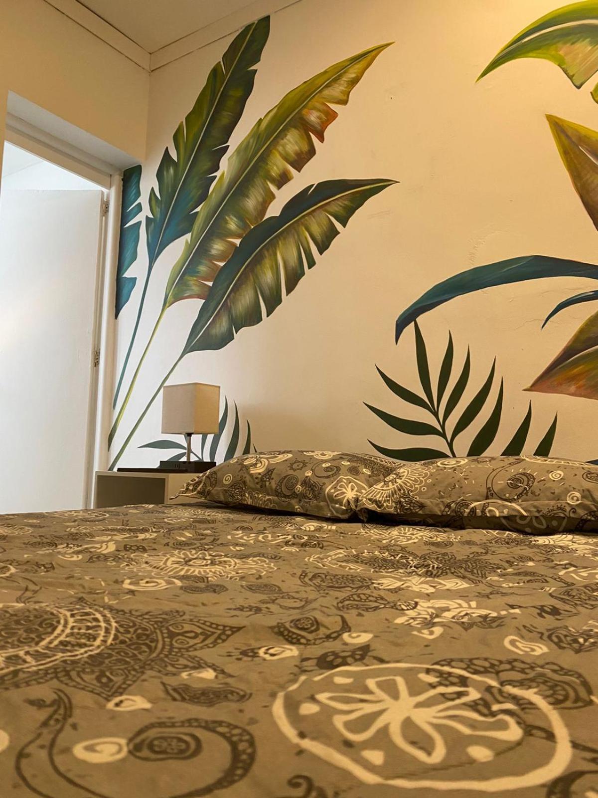 Baku Laureles Hostel Medellín Esterno foto